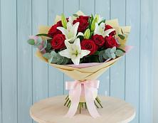 Букет цветов из:  Лилии и Розы в Цимлянском