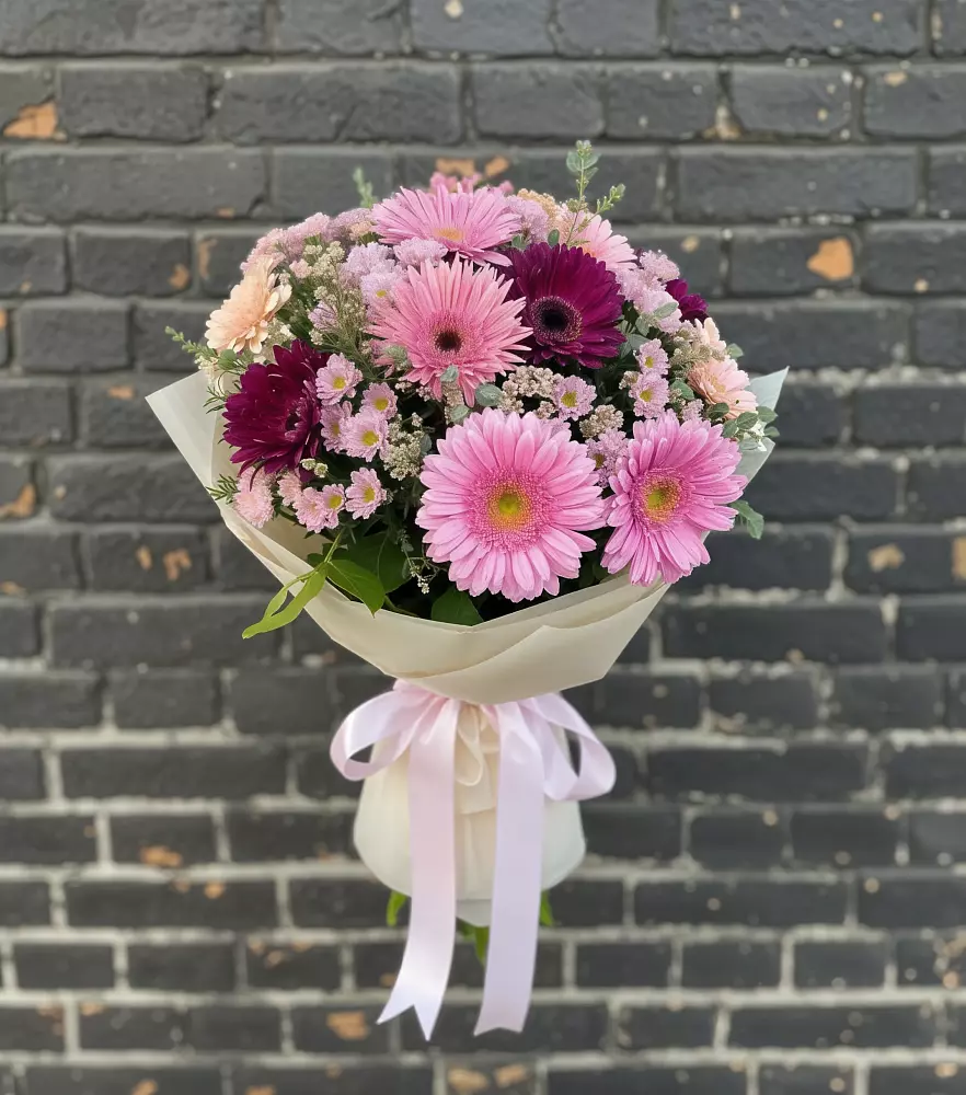 Букет цветов из: Герберы и Хризантемы в Цимлянском