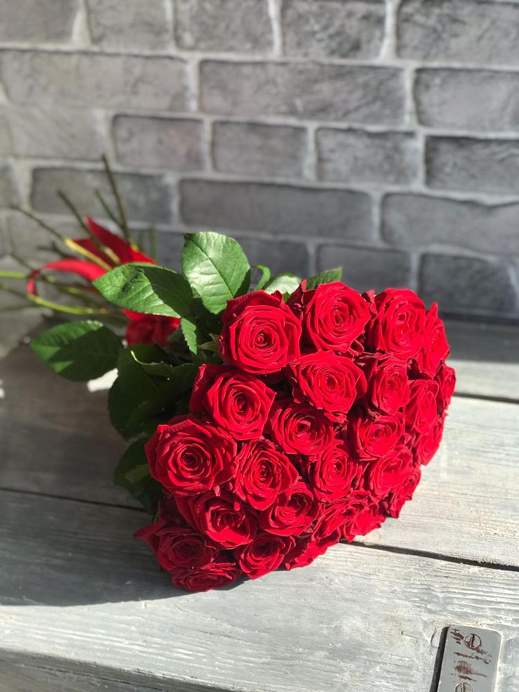 Букет Красные розы Фридом в Цимлянском