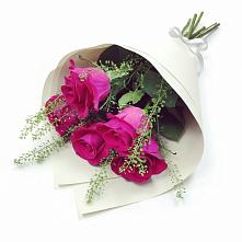 Букет цветов из:  Розы #REPLACE_PRED# Цимлянском