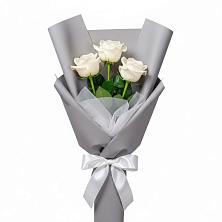 Букет 3 белые розы в Цимлянском