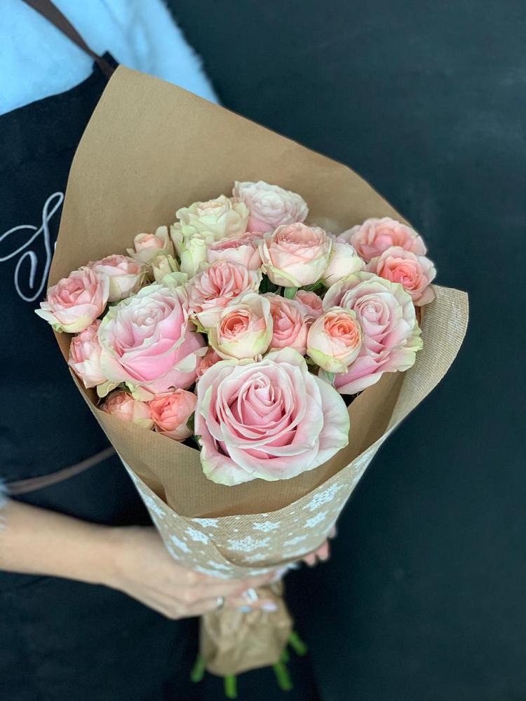 Букет цветов из: Хризантемы и Розы в Цимлянском