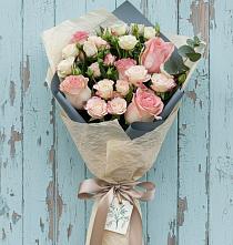 Букет цветов из:  Розы в Цимлянском