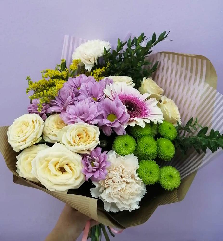 Букет цветов из: Хризантемы, Розы, Гвоздики и Герберы в Цимлянском