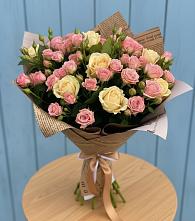 Букет цветов из:  Розы в Цимлянском