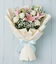 Букет цветов из:  Лилии в Цимлянском