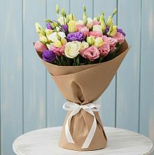 Букет цветов из:  Лизиантусы в Цимлянском