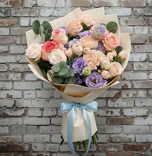 Букет цветов из:  Розы, Лизиантусы и Гвоздики в Цимлянском